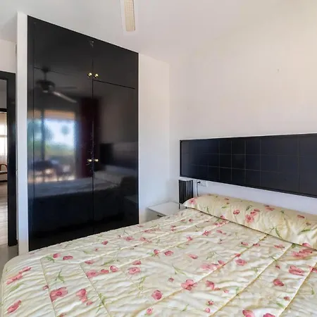 Apartment 2 Bedroom Stunning In Miami Platja *
