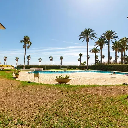2 Bedroom Stunning In Miami Platja * Miami Playa
