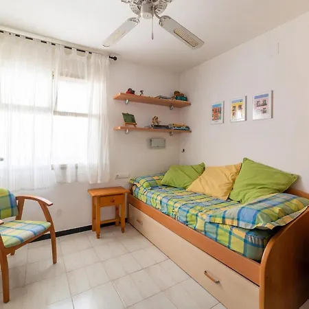 2 Bedroom Stunning In Miami Platja *
