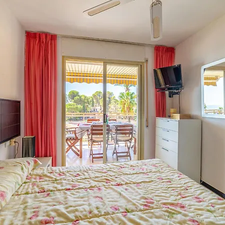 2 Bedroom Stunning In Miami Platja